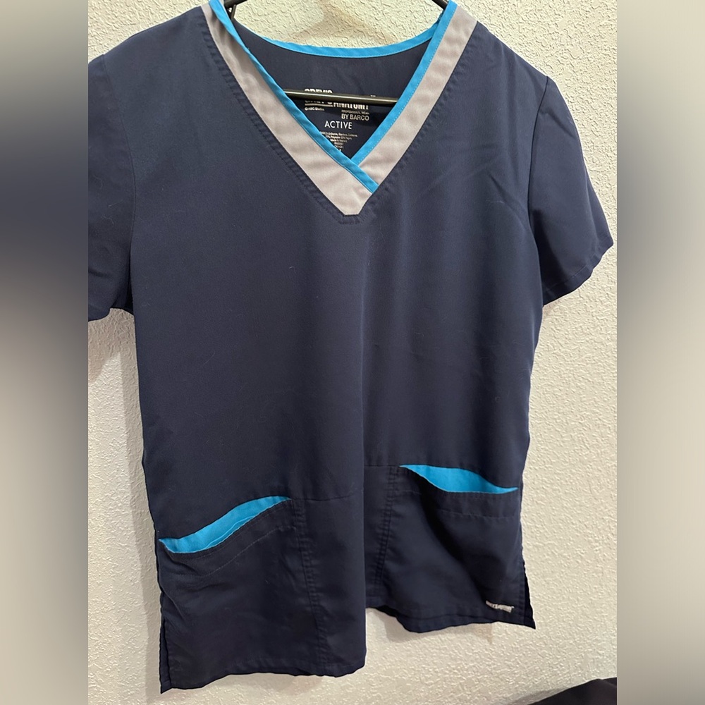 Greys anatomy blue and grey scrub top
